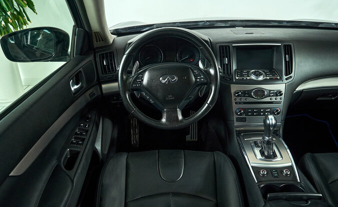 Infiniti G