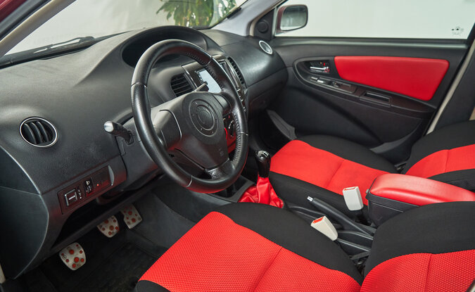 Geely MK Cross