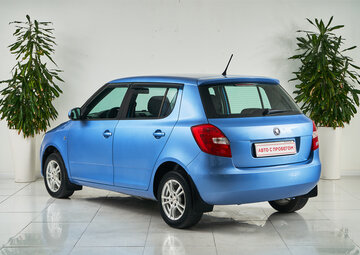 Skoda Fabia Вид 4