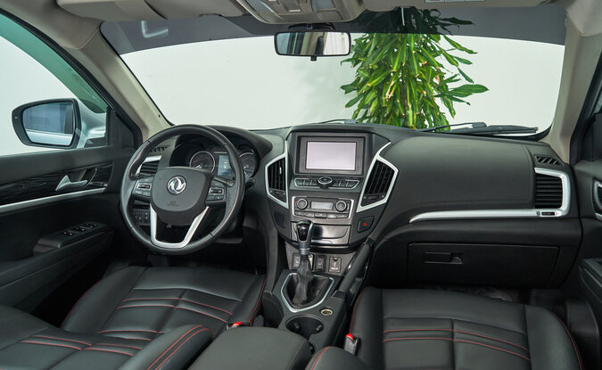 Dongfeng AX7