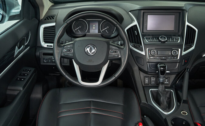 Dongfeng AX7