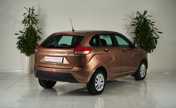 Lada XRAY