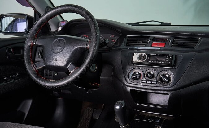 Mitsubishi Lancer