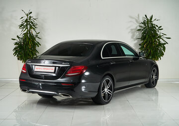 Mercedes benz E-Класс Вид 5