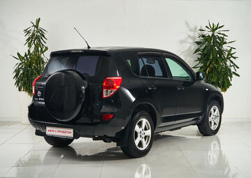 Toyota RAV4 Вид 5