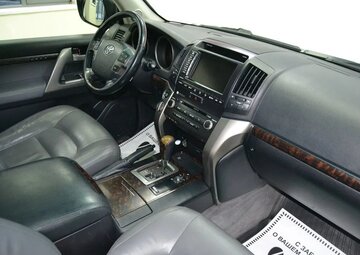 Toyota Land Cruiser Вид 5