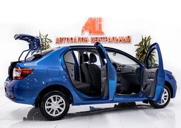 Renault Logan Вид 4